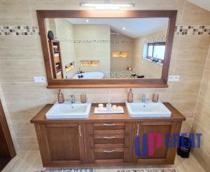 SPIŠSKÝ HRHOV- EXKLUZÍVNY rodinný dom s PROFI záhradou