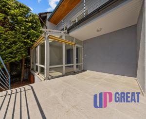 Predaj priestranného 4 izbového rodinného domu s bazénom na Kolibe