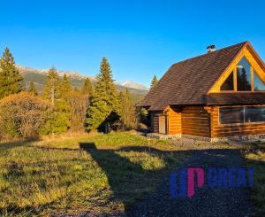 LUXUSNÉ zrubové chalupy s výhľadom na Kriváň (obec Východná)