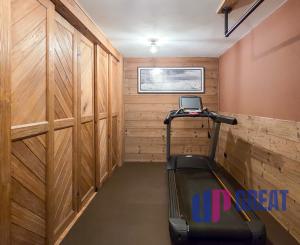 LUXUSNÉ zrubové chalupy s výhľadom na Kriváň (obec Východná)