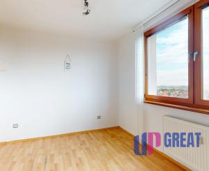 PREDAJ 4 izb. bytu Jilemnického ul., Dunajská Streda, loggia