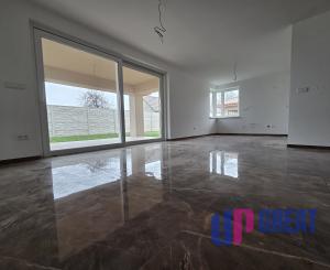 Predaj rodinných domov v obci Čečínska Potôň