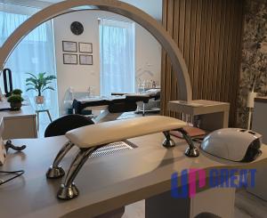 Odstúpenie prenájmu exluzívneho Beauty Salónu v centre mesta