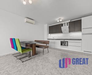 VEĽKOMETRÁŽNY, BEZBARIÉROVÝ 2-IZBOVÝ BYT V NOVOSTAVBE, CENTRUM ŠAMORÍN