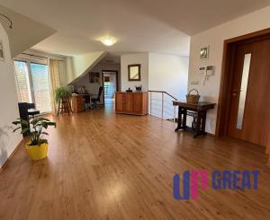 Na predaj 5-izbový rodinný dom s veľkorysou záhradou a bazénom v Podunajských Biskupiciach