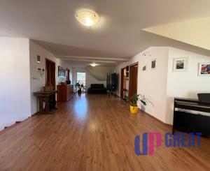 Na predaj 5-izbový rodinný dom s veľkorysou záhradou a bazénom v Podunajských Biskupiciach