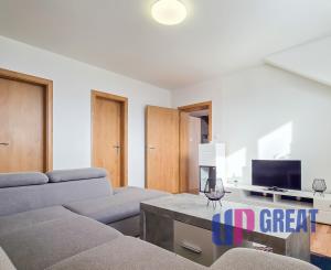 2-izbový mezonetový byt pod Vysokými Tatrami (Veľký Slavkov)