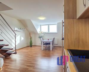 2-izbový mezonetový byt pod Vysokými Tatrami (Veľký Slavkov)