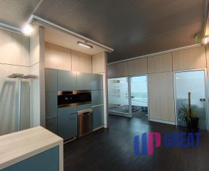 Ikonické Sídlo na prenájom pre Lídrov na 10. Poschodí