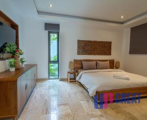 Luxusná 4-izbová vila z travertínu na predaj v Chaweng Noi, Koh Samui