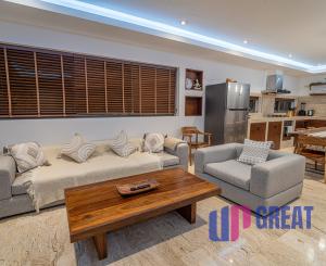 Luxusná 4-izbová vila z travertínu na predaj v Chaweng Noi, Koh Samui