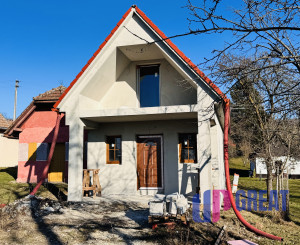 Na predaj rozostavaná poschodová vinohradnícka chatka v okrese Skalica – Radošovské vinohrady.