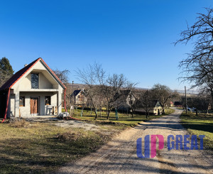 Na predaj rozostavaná poschodová vinohradnícka chatka v okrese Skalica – Radošovské vinohrady.