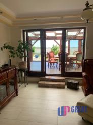 Na predaj 4 izbový  byt so zimnou záhradou a veľkou terasou