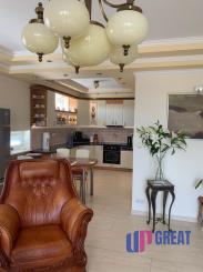 Na predaj 4 izbový  byt so zimnou záhradou a veľkou terasou