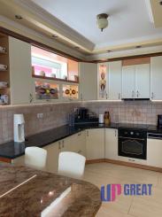 Na predaj 4 izbový  byt so zimnou záhradou a veľkou terasou