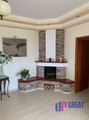 Na predaj 4 izbový  byt so zimnou záhradou a veľkou terasou