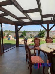 Na predaj 4 izbový  byt so zimnou záhradou a veľkou terasou