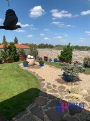 Na predaj 4 izbový  byt so zimnou záhradou a veľkou terasou