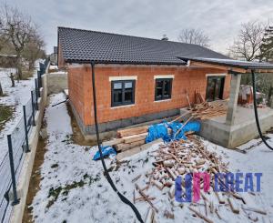 🏡 NA PREDAJ POSLEDNÝ RODINNÝ DOM v súkromnej ulici, Stará Turá