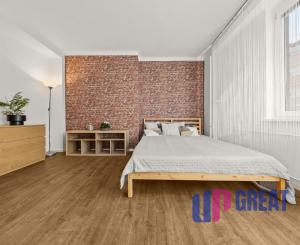 Na prenájom priestranný 1 izbový byt na Vajnorskej ulici pár krokov od Trnavského mýta