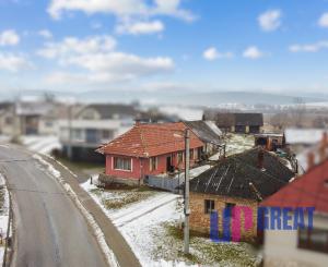 STUDENEC- 2 rodinné domy s veľkým pozemkom