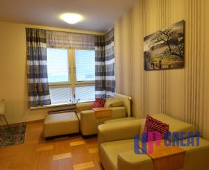 Na prenájom kompletne zariadený 1-izbový byt v Bratislave.