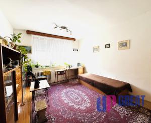 Priestranný 3-izbový byt 84 m² s balkónom – Skalica, Dr. Clementisa.