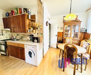 Priestranný 3-izbový byt 84 m² s balkónom – Skalica, Dr. Clementisa.