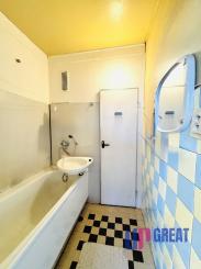 Priestranný 3-izbový byt 84 m² s balkónom – Skalica, Dr. Clementisa.