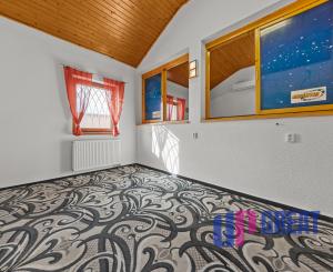 PREDAJ KOMERČNÉHO PRIESTORU, ROHOVCE (25 min. Bratislava R7)