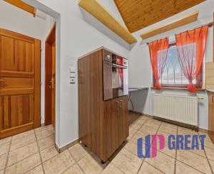 PREDAJ KOMERČNÉHO PRIESTORU, ROHOVCE (25 min. Bratislava R7)