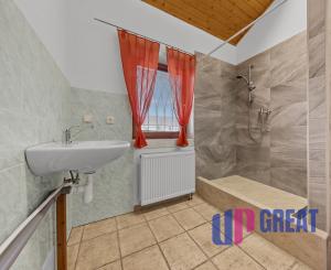 PREDAJ KOMERČNÉHO PRIESTORU, ROHOVCE (25 min. Bratislava R7)