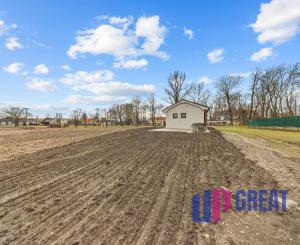 NA PREDAJ – 2-IZB. DOMČEK Rohovce, 25 min od BA