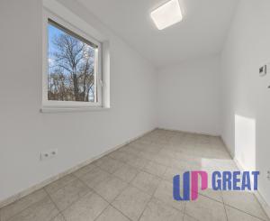 NA PREDAJ – 2-IZB. DOMČEK Rohovce, 25 min od BA