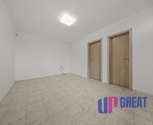 NA PREDAJ – 2-IZB. DOMČEK Rohovce, 25 min od BA