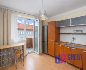 PREDAJ 2-IZBOVÝ BYT S BALKÓNOM V TEHLOVOM DOME – ul. 1. MÁJA