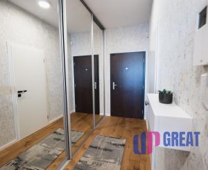 Exkluzívny 4-izbový byt s loggiou a súkromnou záhradou na lukratívnej adrese Pod Vtáčnikom