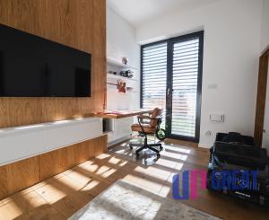 Exkluzívny 4-izbový byt s loggiou a súkromnou záhradou na lukratívnej adrese Pod Vtáčnikom