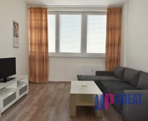 Na prenájom 2-izbový byt Senica