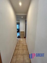 PREDAJ: Slnečný 3-izbový byt v srdci Ružinova – tehla a zeleň