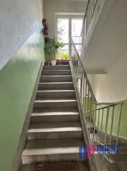 PREDAJ: Slnečný 3-izbový byt v srdci Ružinova – tehla a zeleň