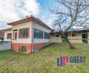 NA PREDAJ Rodinný dom s pozemkom 1188 m² - Moravské Lieskové