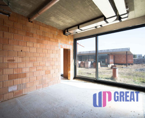 PREDAJ RODINNEJ VILY S WELLNESS A POZEMKOM 2548 m² – ROVINKA