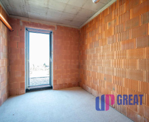 PREDAJ RODINNEJ VILY S WELLNESS A POZEMKOM 2548 m² – ROVINKA