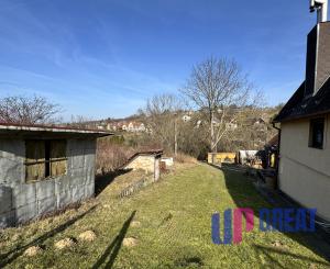 Stavebný pozemok s projektom a stavebným povolením – Skalica, lokalita Koziny.