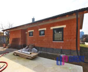 🏡 NA PREDAJ POSLEDNÝ RODINNÝ DOM v súkromnej ulici, Stará Turá