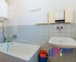 PREDAJ - Rodinný dom - Čachtice