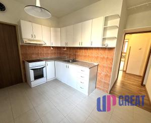 Na predaj priestranný 3-izbový byt s balkónom – Holíč, ul. M. Nešpora.