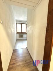 Na predaj priestranný 3-izbový byt s balkónom – Holíč, ul. M. Nešpora.